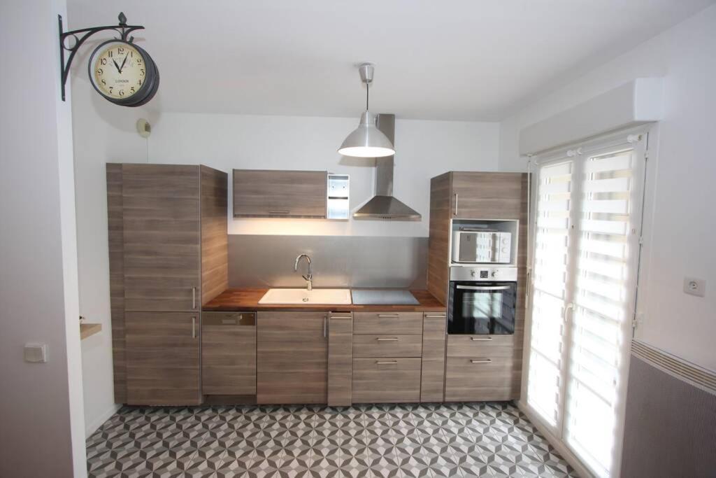 Sloan Square Apartment Bmyguest Serris Dış mekan fotoğraf