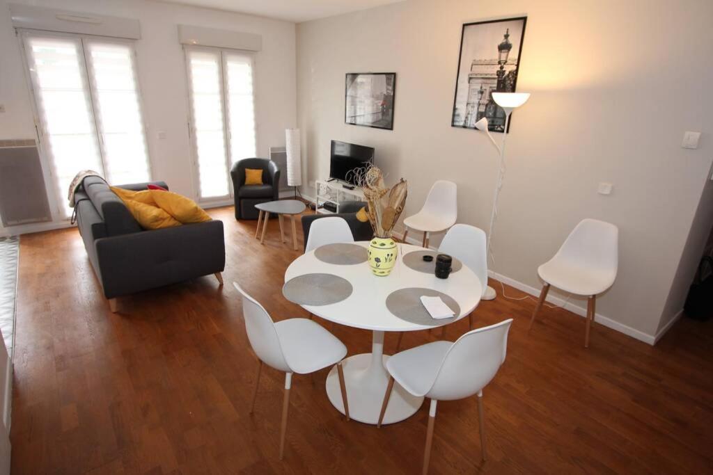 Sloan Square Apartment Bmyguest Serris Dış mekan fotoğraf
