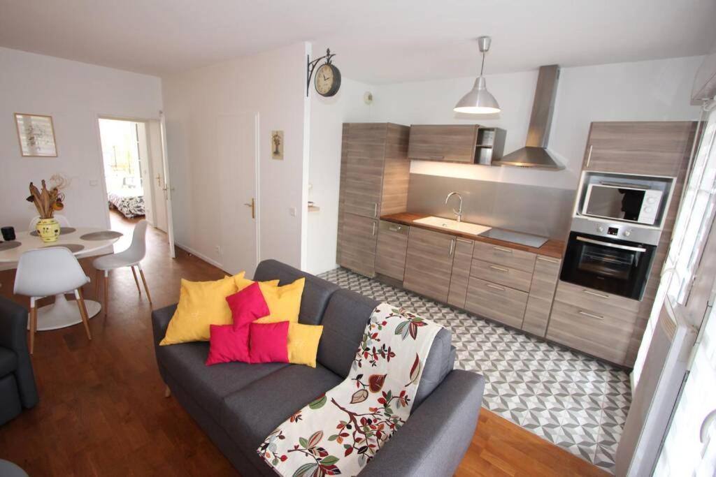 Sloan Square Apartment Bmyguest Serris Dış mekan fotoğraf